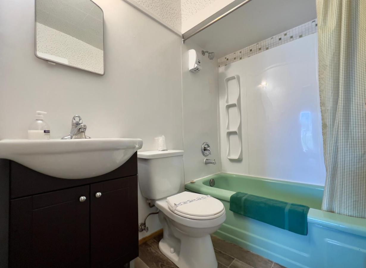 Airport Inn Quesnel Dış mekan fotoğraf