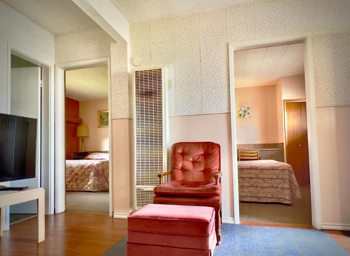 Airport Inn Quesnel Dış mekan fotoğraf