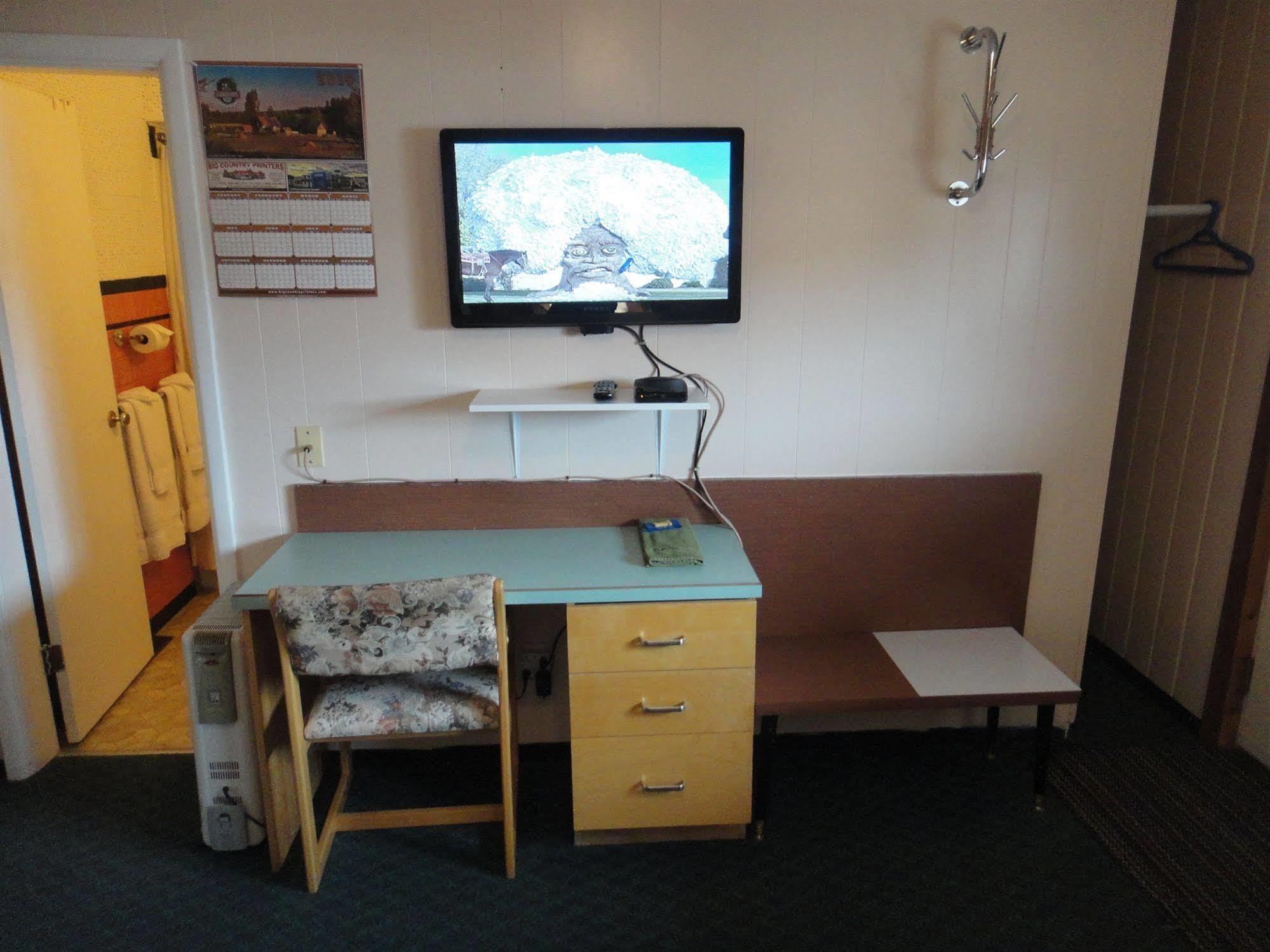 Airport Inn Quesnel Dış mekan fotoğraf